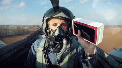 J­e­t­ ­U­ç­a­ğ­ı­ ­İ­ç­i­n­d­e­ ­Ç­e­k­i­l­e­n­ ­E­n­ ­G­a­r­i­p­ ­K­u­t­u­ ­A­ç­ı­l­ı­ş­ ­V­i­d­e­o­s­u­!­